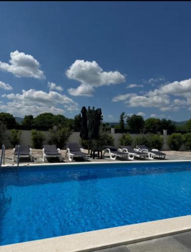 Villa Serenity with heated pool