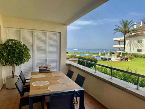 Apt 212 Heaven Beach Apartments, Guadalmansa Playa