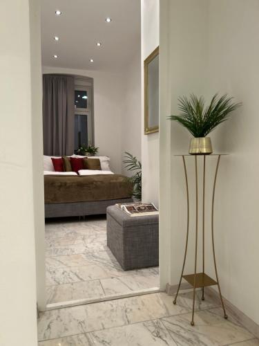 Golden Residence