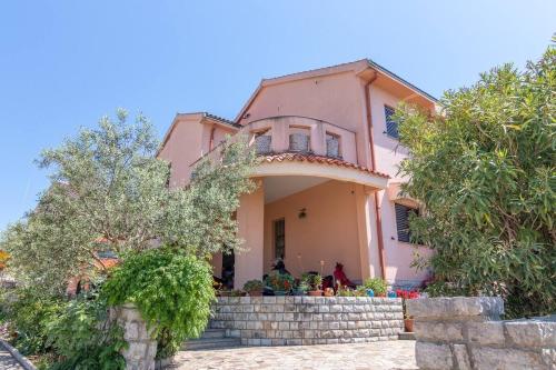 Apartments with parking space Punat, Krk - 25011