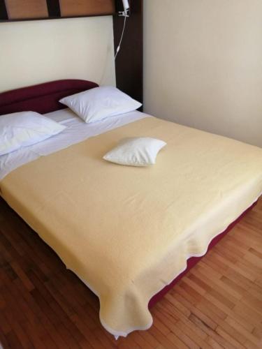Apartments with parking space Bilo, Primosten - 25283