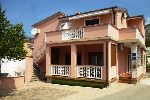 Apartments with parking space Starigrad, Paklenica - 25353