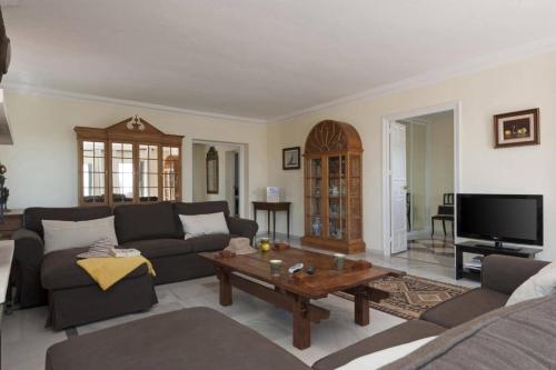 Villa Pedrosol by Villa Plus