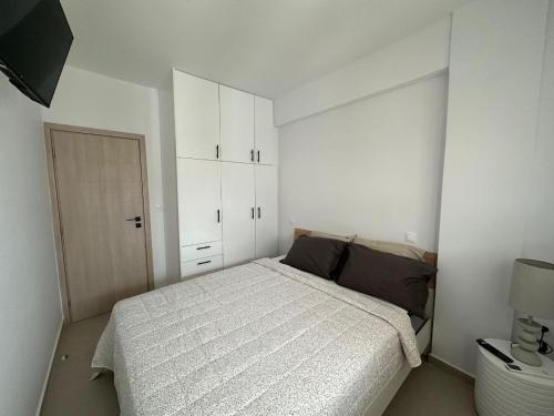 Loutraki's Hideaway , 2 min walk to beach
