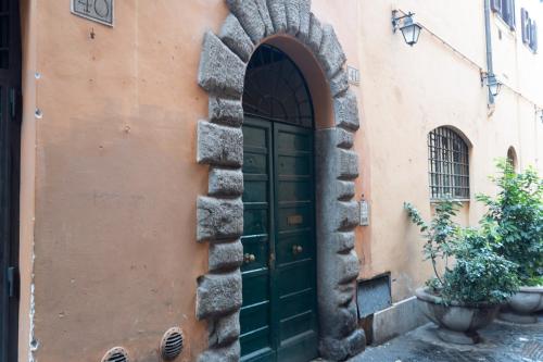 GuestHost - Rione VI Parione Comfy Apartment