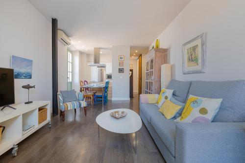 C20 - Adorable Apartment in the Center with Sun Terrace