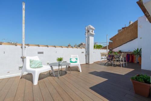 C20 - Adorable Apartment in the Center with Sun Terrace