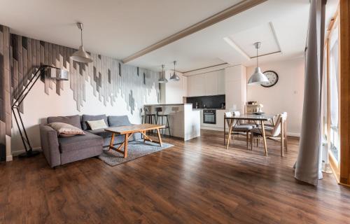 Motława Downtown Superior Apartment by BookingHost