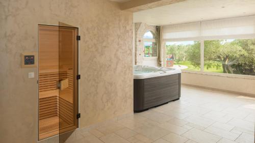 Beautiful Villa Omo with pool in Pula
