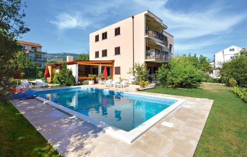 Stunning Apartment In Kastel Stafilic