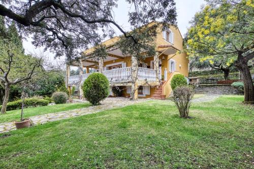 Foto Chalet a 45min de Madrid ideal para familias hasta 12 personas 6