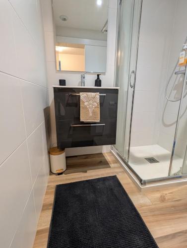 Charming comfortable studio apartment - peaceful and central