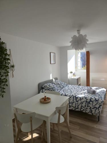 Charming comfortable studio apartment - peaceful and central