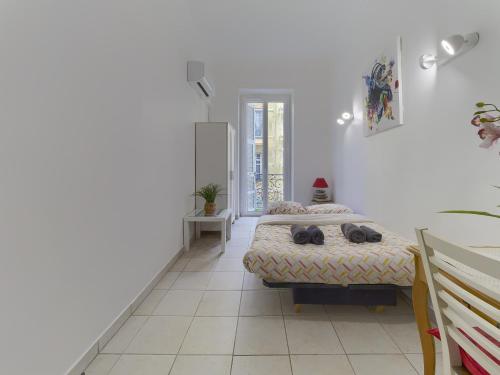 Cozy and renovated apartment - Hyper Central - Air Conditioner
