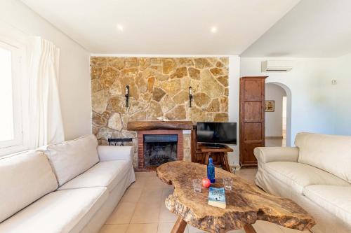 Villa Me Chabot by Sealand Villas