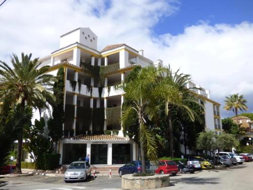 apartamento 2 dormitorios playa Cabopino Artola Marbella