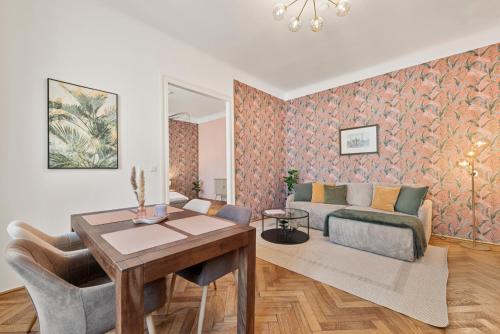 Josefstadt City Apartment is Calling - by 4ty3 Apartments