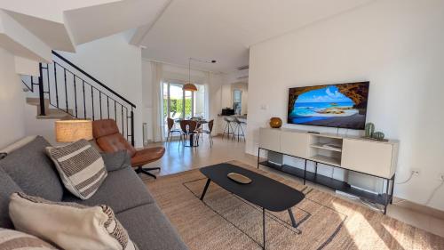 Villa with private pool and BBQ on Mar Menor Golf Resort