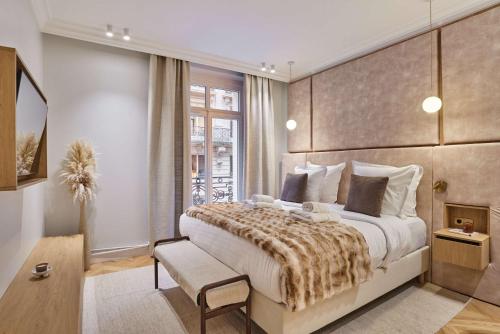 Luxurious airconditioned apartment Arc de Triomphe