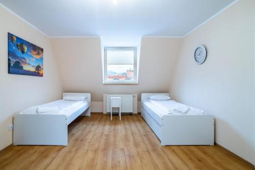 Komfortowy Apartament dla 6 Gości Przyjazny Zwierzętom by Noclegi Renters