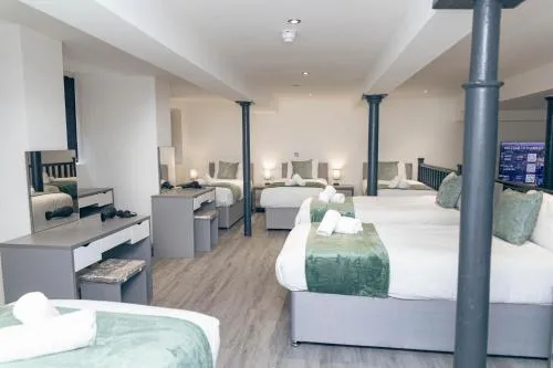 Cumberland Street Apartments by Happy Days photo 29