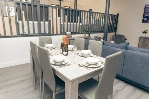 Cumberland Street Apartments by Happy Days photo 18