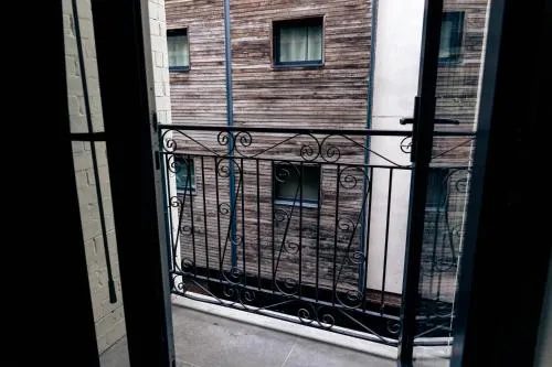 Cumberland Street Apartments by Happy Days photo 151