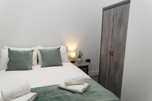 Cumberland Street Apartments by Happy Days photo 233