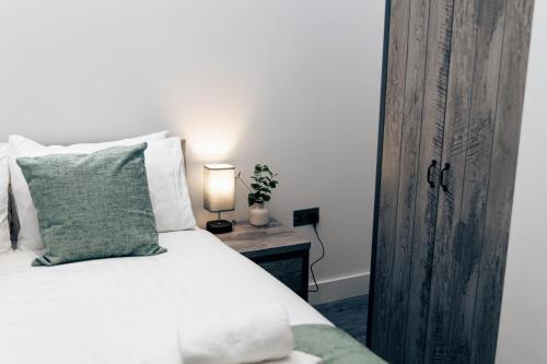 Cumberland Street Apartments by Happy Days photo 227