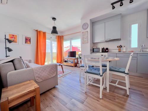 Barcelo 30, terrace, center, garage on request, quite neighborhood, BA