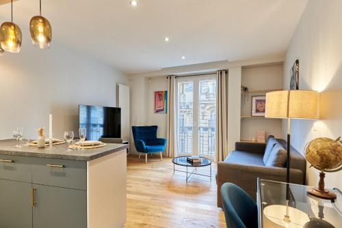 Modern Apartment Champs Elysees Trocadero