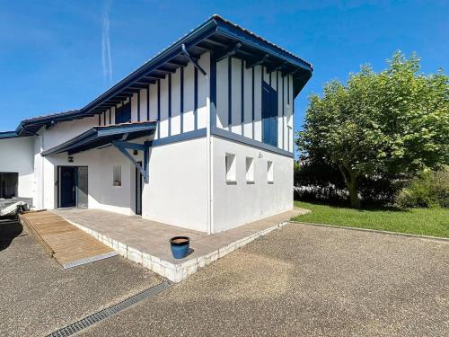 Bidart : Grande maison 4 chambres proche plages, 8 pers, au calme - FR-1-495-151