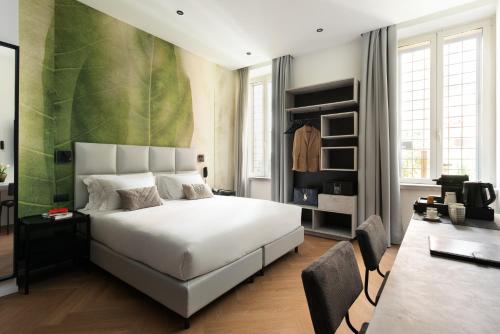 At Forty-One Apt 02