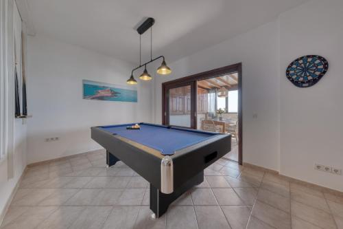 Casa Bonica - Ocean Views - Beach 2 min By Lanzarote Vacation Homes