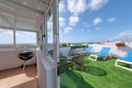 Casa Bonica - Ocean Views - Beach 2 min By Lanzarote Vacation Homes