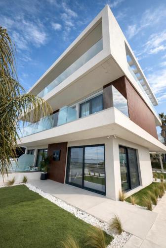 The Grand Blue Boutique Hotel