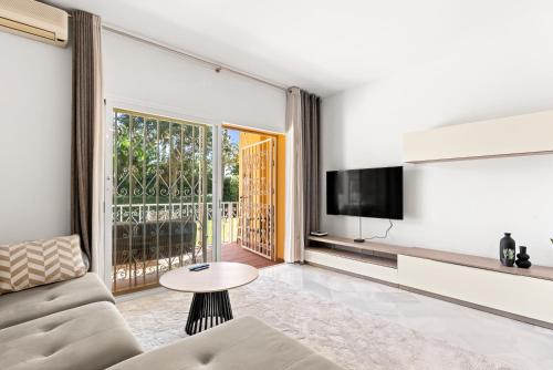FIRST SEA LINE PUERTO BANUS 2 Bedrooms Apartment in a Private Residential Complex