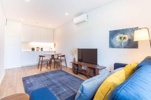 Rosário 244 Apartments by LovelyStay