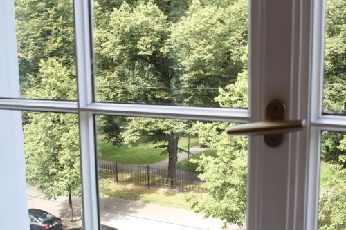 Riga City Centre Studio - Vermanes Garden View