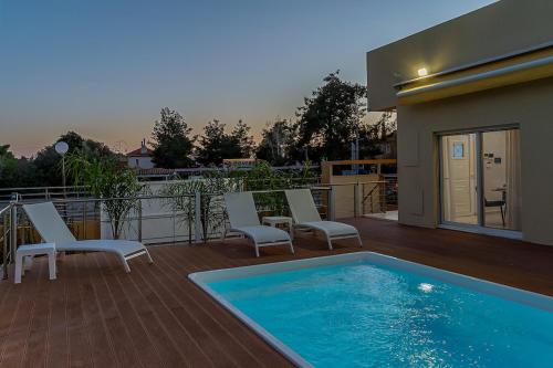 Villa Variana with private pool in Kifisia