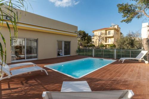 Villa Variana with private pool in Kifisia