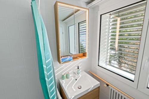 Studio cosy à 5 min à pied des bains avec parking