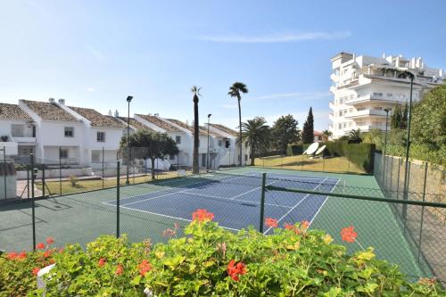 Puerto Banús Garden Suite, Walk to Marina and Beach
