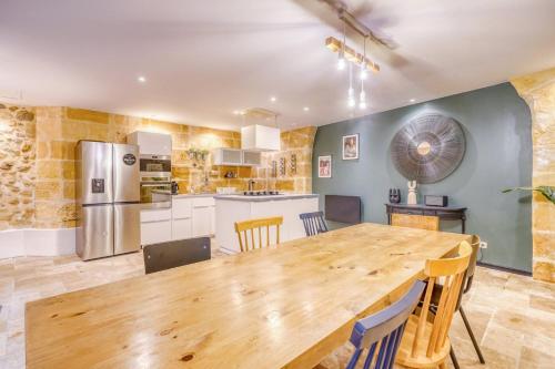 Loft d’exception dans un ancien chai avec parking et terrasse - Cœur de Bordeaux