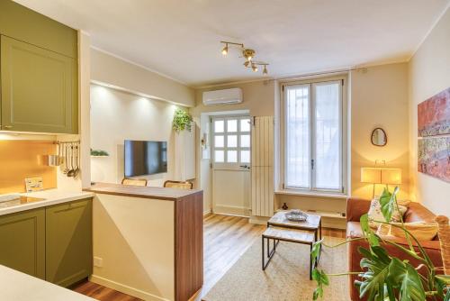 The Green House - Ethnic Design Apartment in the heart of Navigli