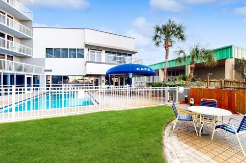 Pelican Beach Resort 504 photo 29