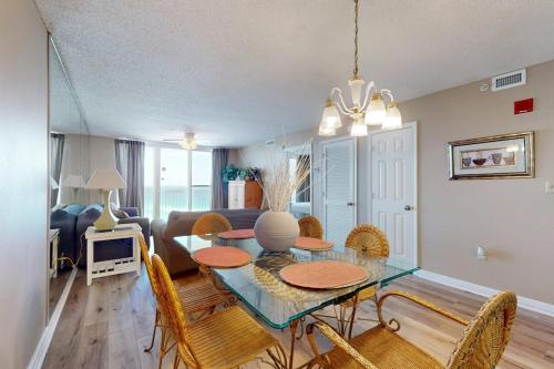 The Resorts Of Pelican Beach 1613 Destin (Condo) photo 8