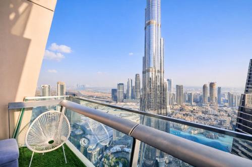 Premium Private Room in Luxury Apartment Downtown Dubai Near Metro
