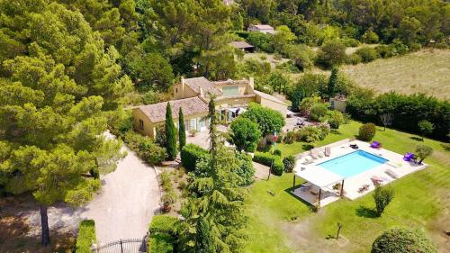 AgarrusRentals or Agarrus Aix, Villa for 8 People Heated Pool