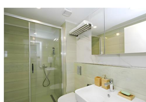 Studio Porty - Dubrovnik City Apartments - Port Promenade with Sea View